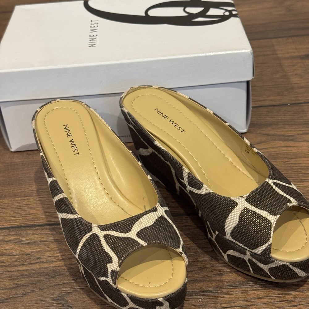Nine West Black and Cream Patterned Wedge Sandals